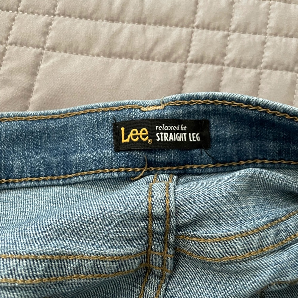 Lee’s Jeans - Picture 3 of 3